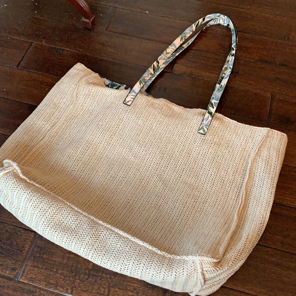 Victoria’s Secret Island Themed Large Tote Bag - Picture 5 of 7